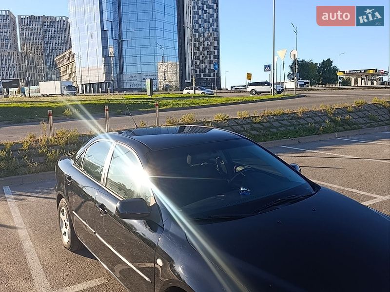 Седан Mazda 6 2003 в Киеве