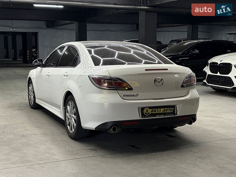 Седан Mazda 6 2010 в Черновцах