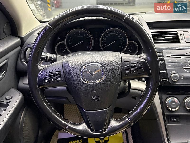 Седан Mazda 6 2010 в Черновцах