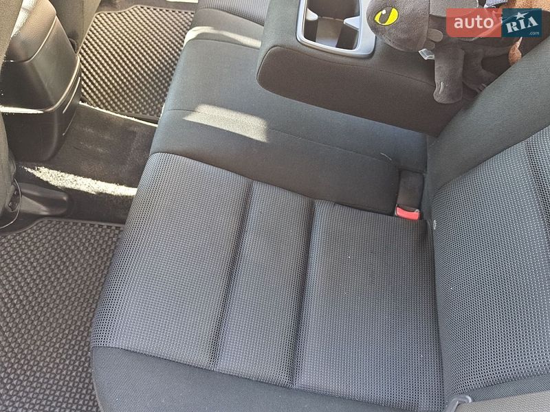 Седан Mazda 6 2006 в Миколаєві