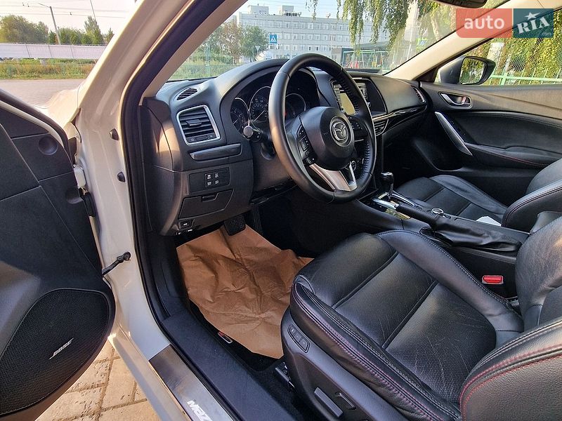 Седан Mazda 6 2013 в Днепре