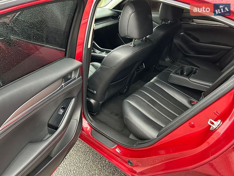Седан Mazda 6 2018 в Днепре