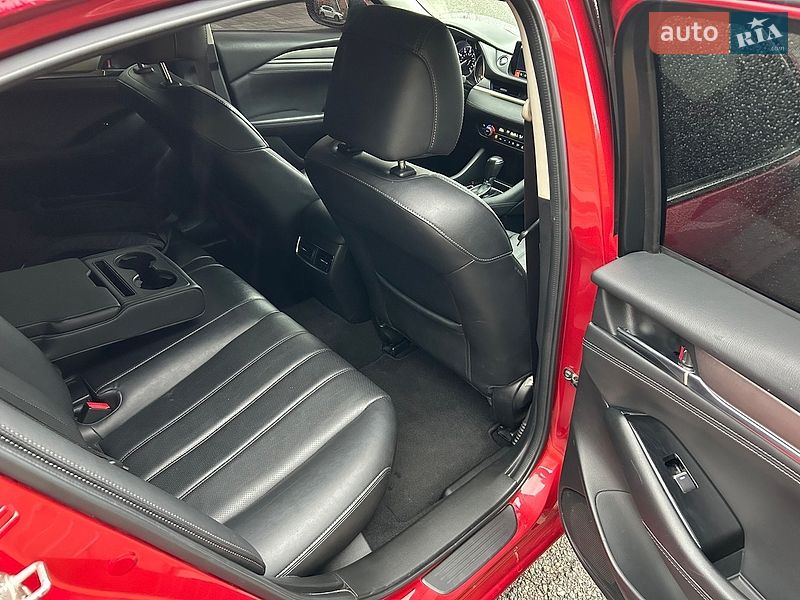 Седан Mazda 6 2018 в Днепре