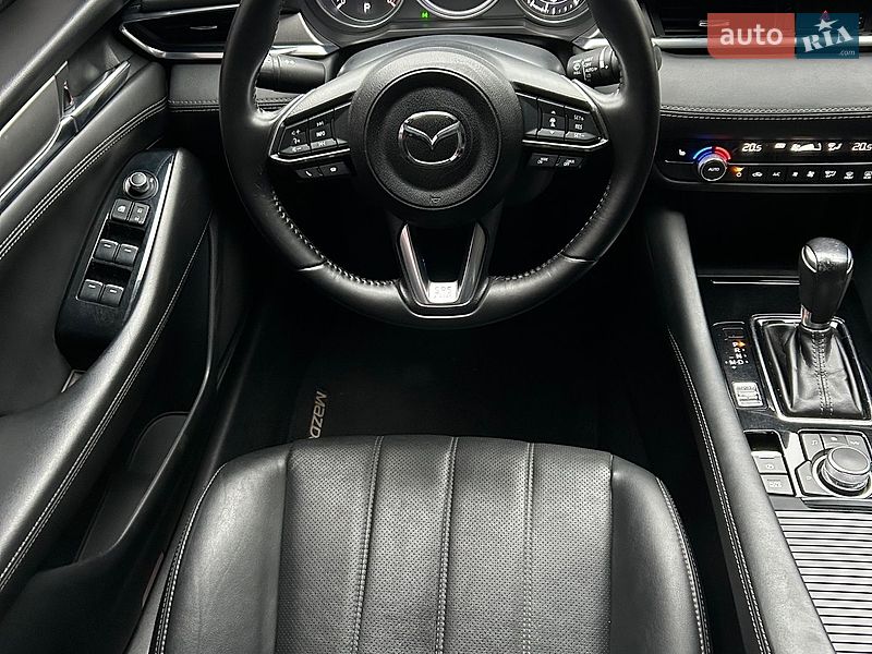 Седан Mazda 6 2018 в Днепре