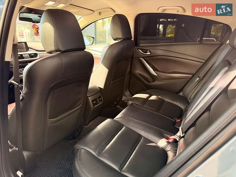 Седан Mazda 6 2015 в Чернігові