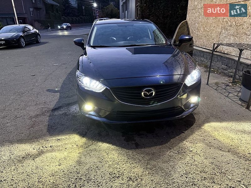 Седан Mazda 6 2014 в Днепре