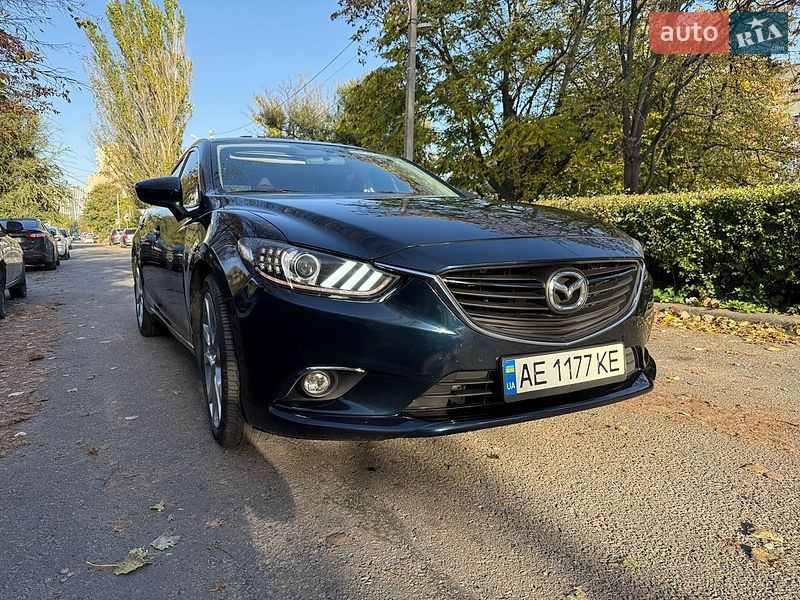 Седан Mazda 6 2014 в Днепре