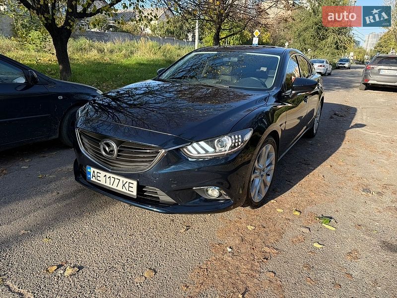 Седан Mazda 6 2014 в Днепре