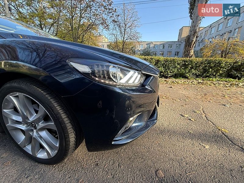Седан Mazda 6 2014 в Днепре