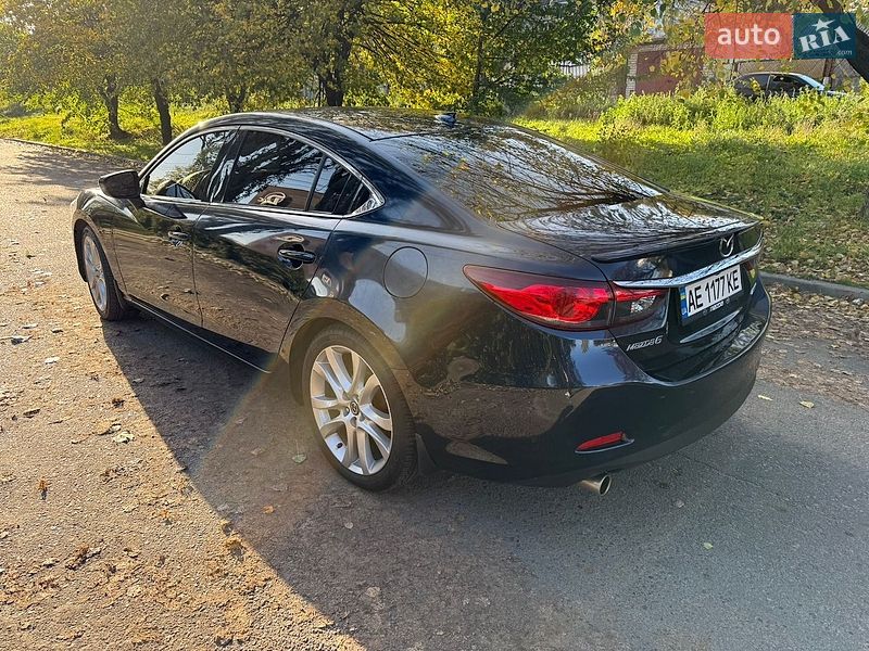 Седан Mazda 6 2014 в Днепре
