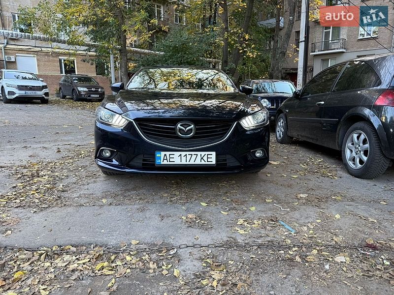 Седан Mazda 6 2014 в Днепре