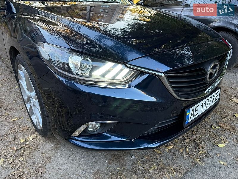 Седан Mazda 6 2014 в Днепре