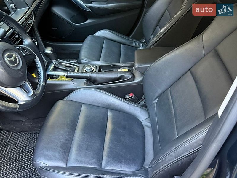 Седан Mazda 6 2014 в Днепре