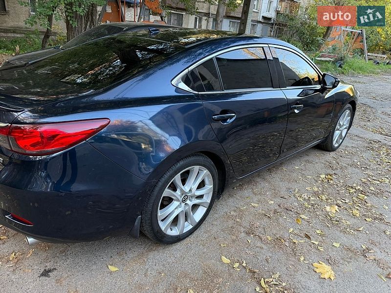 Седан Mazda 6 2014 в Днепре