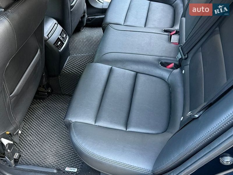 Седан Mazda 6 2014 в Днепре