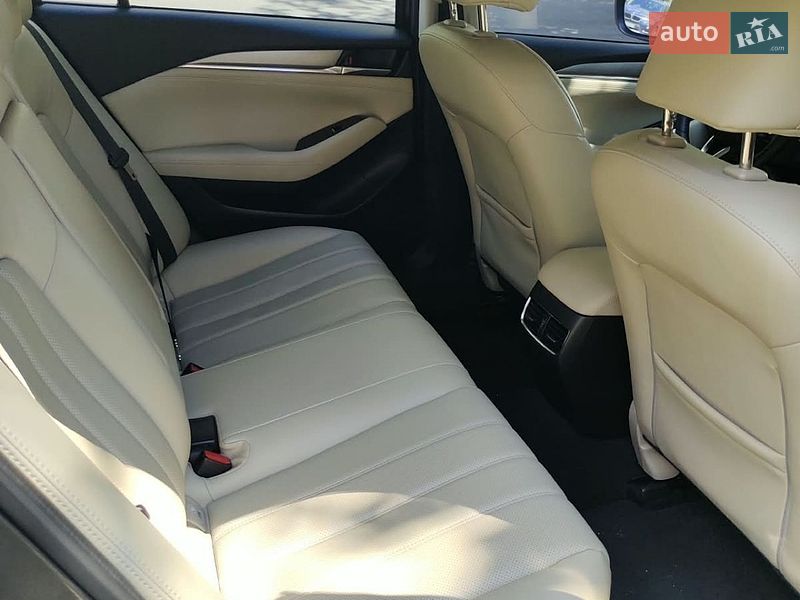 Седан Mazda 6 2019 в Софиевской Борщаговке