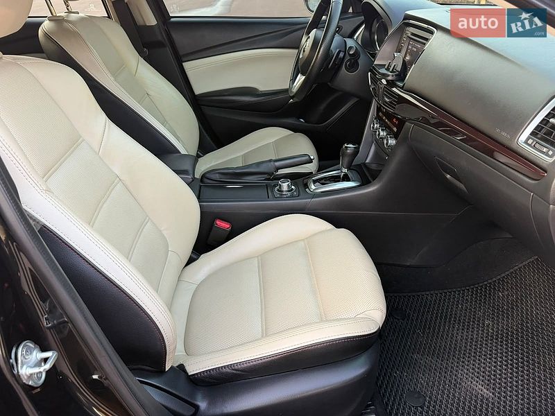 Седан Mazda 6 2013 в Борисполі