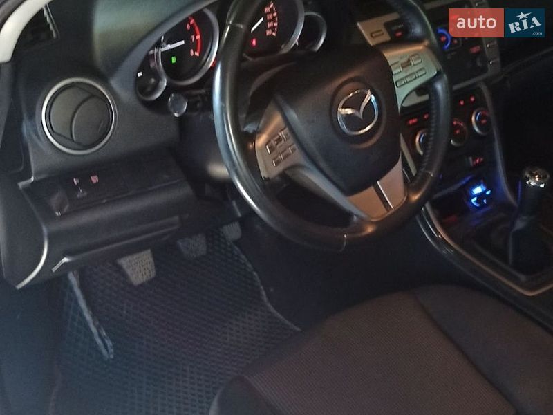 Седан Mazda 6 2008 в П'ятихатках