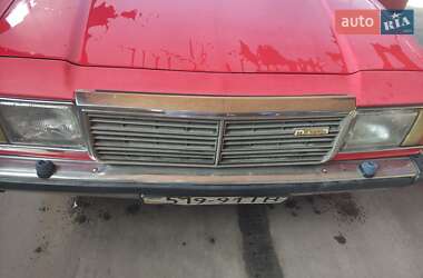 Седан Mazda 929 1981 в Львове