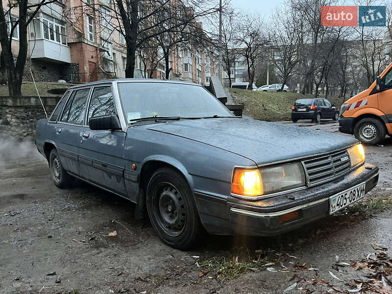 Универсал Mazda 929 1985 в Ровно