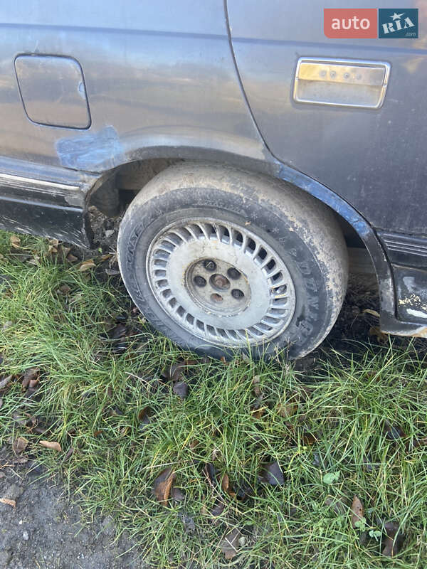 Седан Mazda 929 1988 в Вінниці
