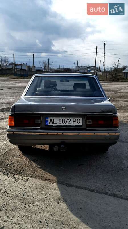 Седан Mazda 929 1988 в Верховец