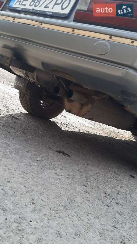 Седан Mazda 929 1988 в Верховец