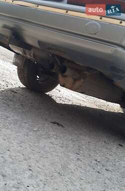 Седан Mazda 929 1988 в 