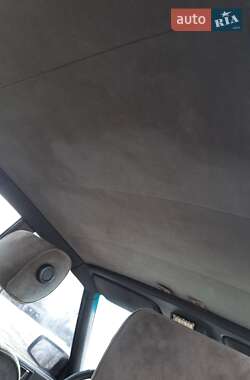 Седан Mazda 929 1988 в 