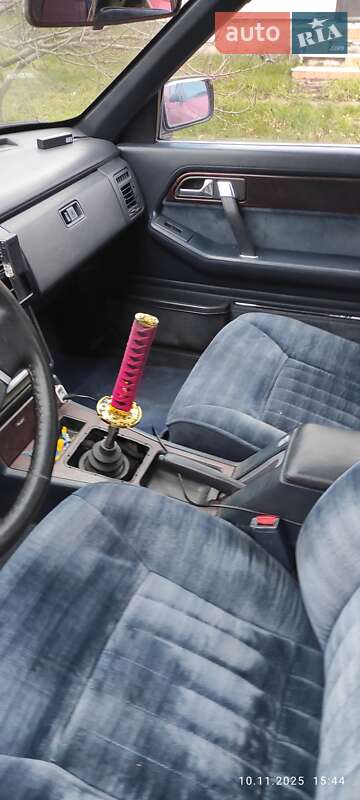 Седан Mazda 929 1989 в Броварах