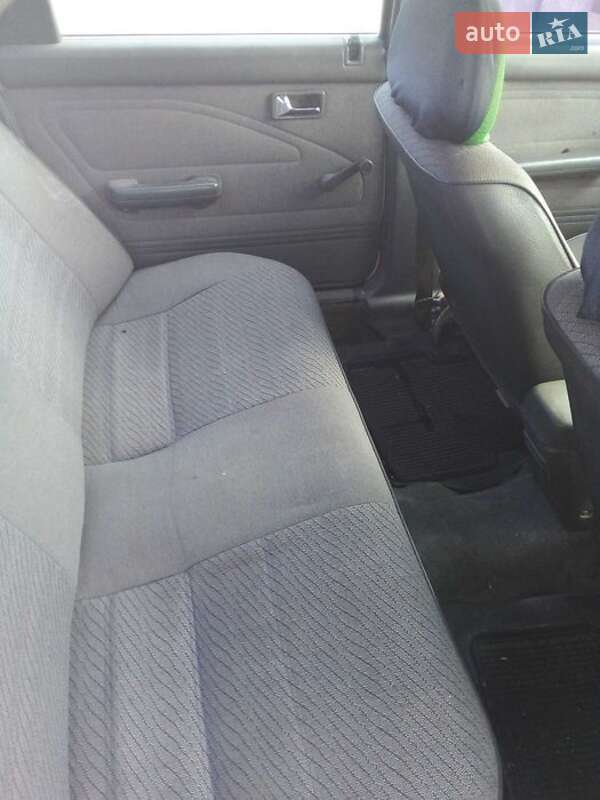 Седан Mazda Capella 1984 в Одесі