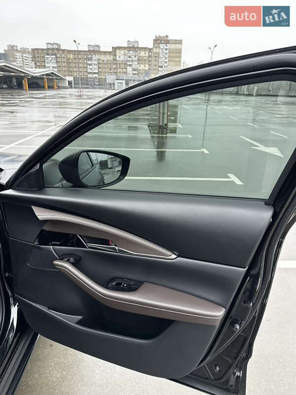 Внедорожник / Кроссовер Mazda CX-30 2023 в Киеве