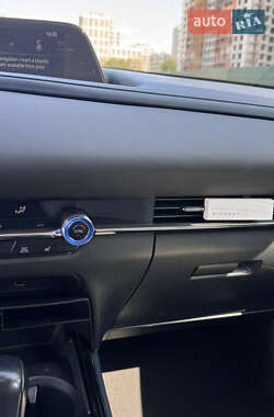 Внедорожник / Кроссовер Mazda CX-30 2020 в 