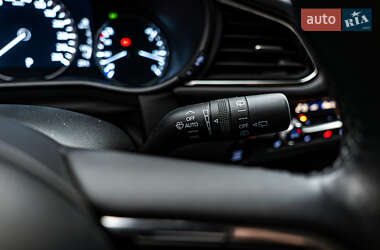 Позашляховик / Кросовер Mazda CX-30 2021 в 