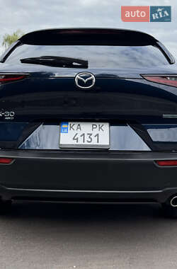 Внедорожник / Кроссовер Mazda CX-30 2023 в 