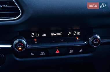 Внедорожник / Кроссовер Mazda CX-30 2022 в 