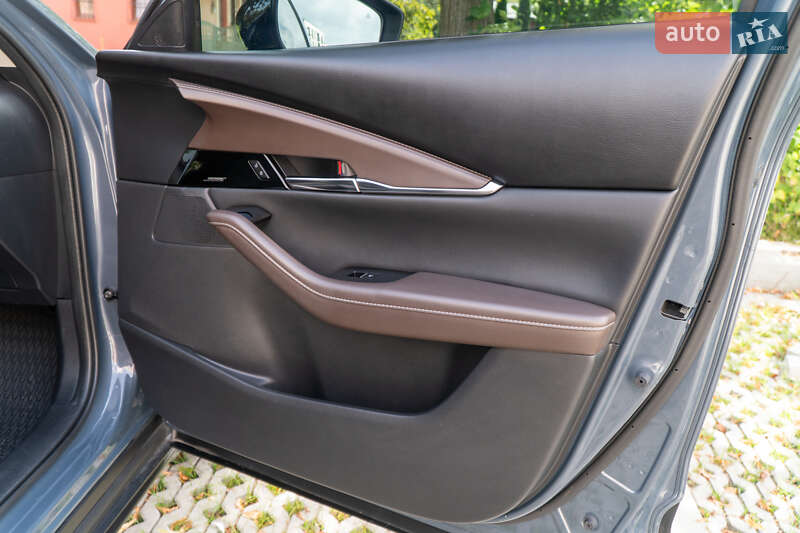 Позашляховик / Кросовер Mazda CX-30 2021 в Києві фото 32 Позашляховик / Кросовер Mazda CX-30 2021 в Києві