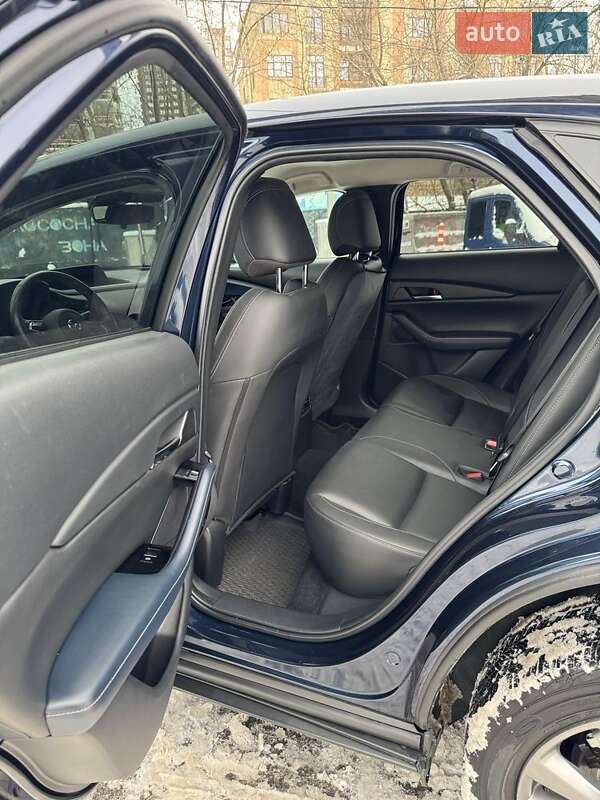 Внедорожник / Кроссовер Mazda CX-30 2019 в Киеве