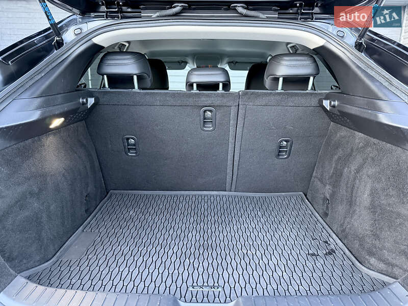 Внедорожник / Кроссовер Mazda CX-30 2023 в Киеве