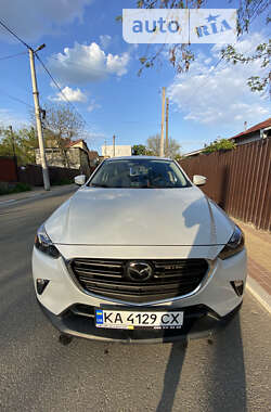 Внедорожник / Кроссовер Mazda CX-3 2018 в 