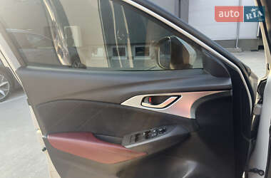Внедорожник / Кроссовер Mazda CX-3 2015 в 