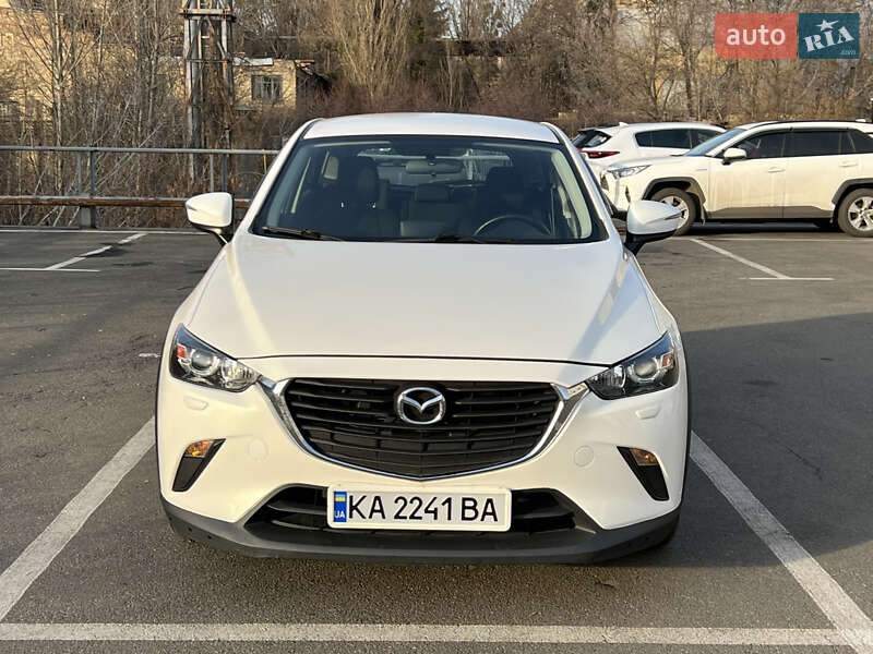 Позашляховик / Кросовер Mazda CX-3 2016 в 