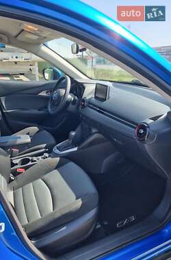 Позашляховик / Кросовер Mazda CX-3 2017 в 