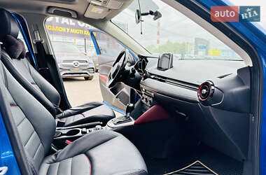 Позашляховик / Кросовер Mazda CX-3 2016 в 
