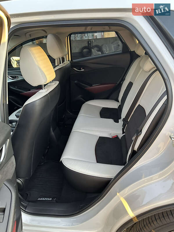 Внедорожник / Кроссовер Mazda CX-3 2016 в Кропивницком