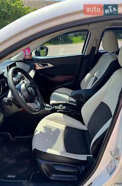 Позашляховик / Кросовер Mazda CX-3 2016 в 