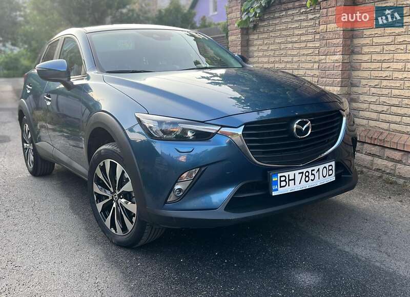 Внедорожник / Кроссовер Mazda CX-3 2017 в 