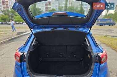 Внедорожник / Кроссовер Mazda CX-3 2015 в 