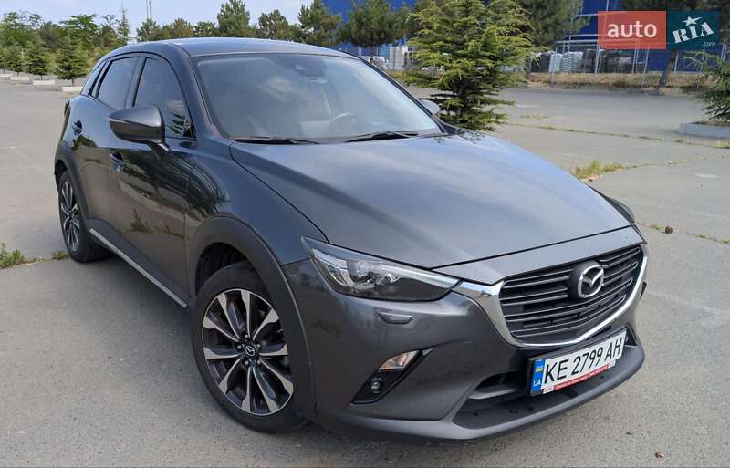 Позашляховик / Кросовер Mazda CX-3 2018 в 
