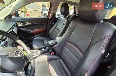 Внедорожник / Кроссовер Mazda CX-3 2015 в 